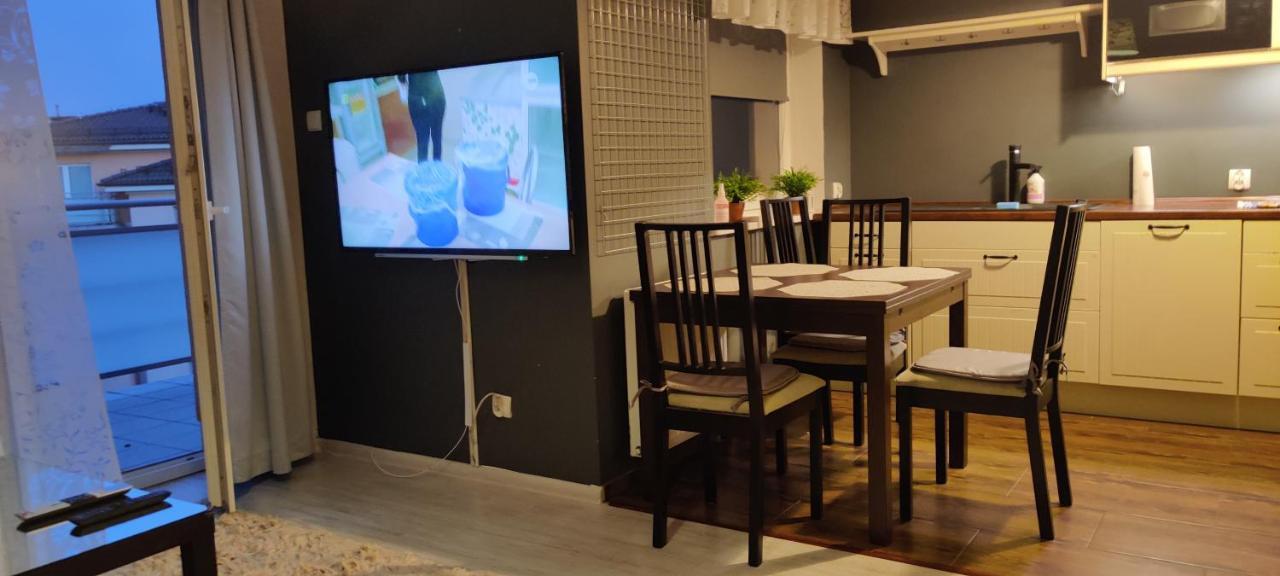 Apartament Lesna Z Tarasem グディニャ エクステリア 写真